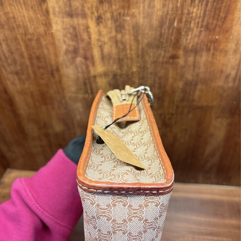 Celine 經典印花手拿包-4