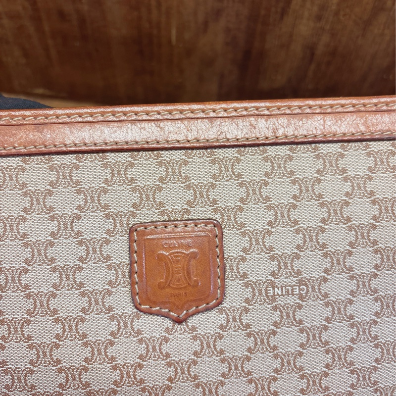 Celine 經典印花手拿包-6