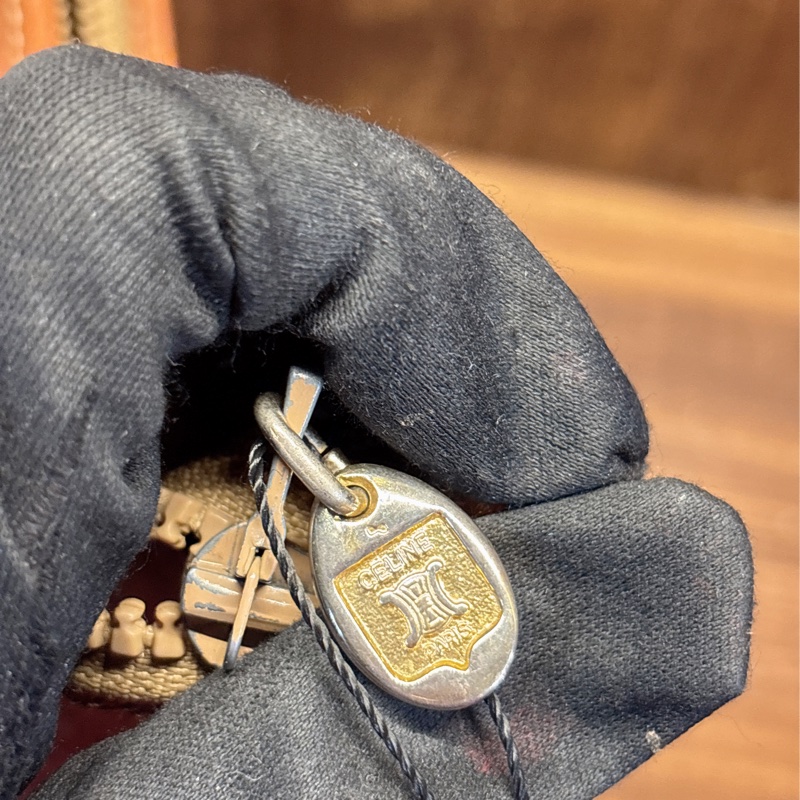 Celine 經典印花手拿包-7