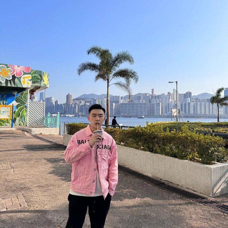 💎Han's house精品服飾💎Balenciaga 巴黎世家 刺繡 牛仔 外套 寬版 原價57000-1