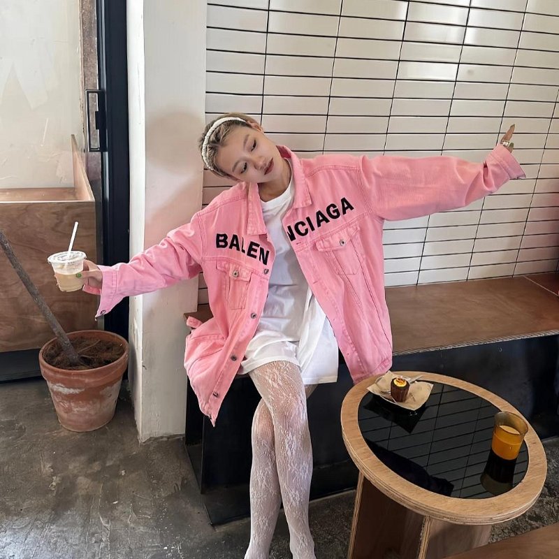 💎Han's house精品服飾💎Balenciaga 巴黎世家 刺繡 牛仔 外套 寬版 原價57000-3