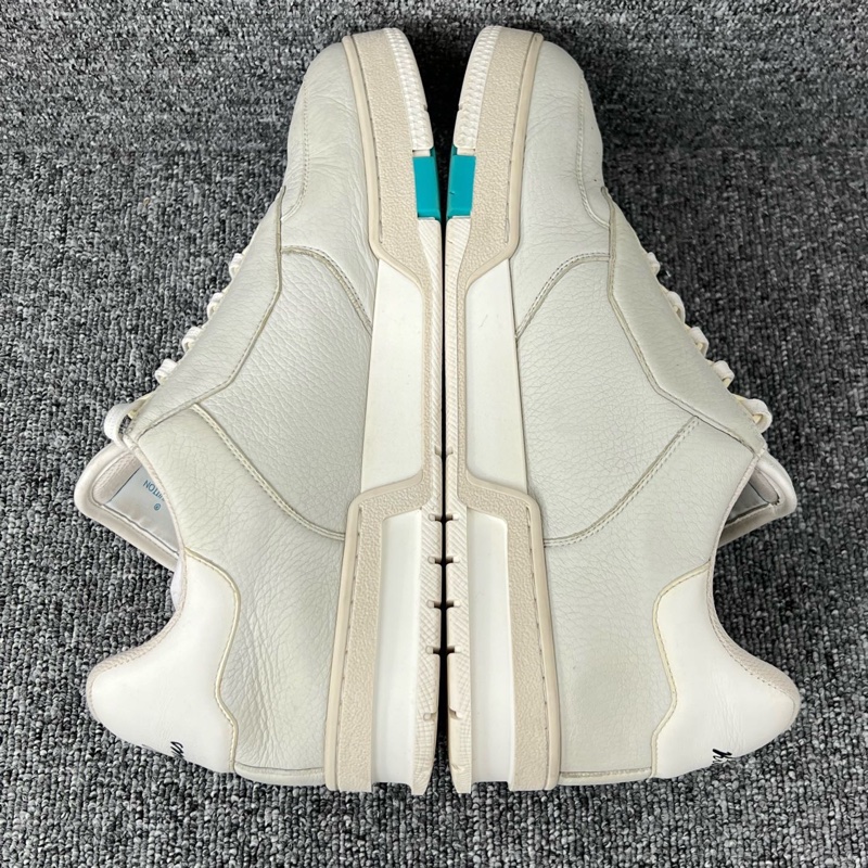 95新LouisVuitton路易威登 白色trainer板鞋@42碼-3