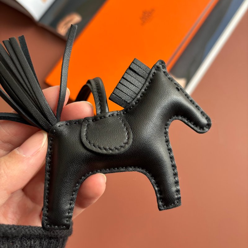 Y刻 ::Hermès::Rodeo Pegase PM 黑色小馬吊飾 掛飾-6