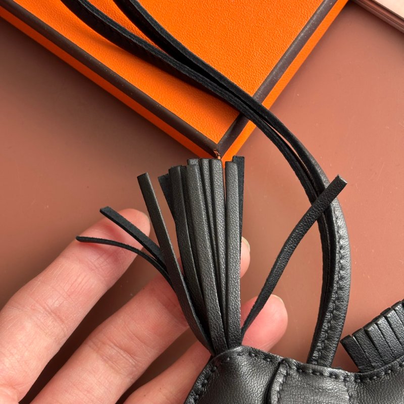 Y刻 ::Hermès::Rodeo Pegase PM 黑色小馬吊飾 掛飾-8