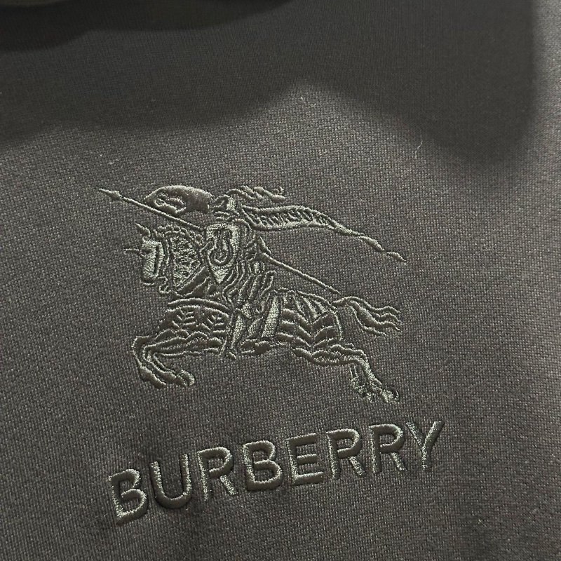 💎Han's house精品服飾💎Burberry 刺繡 戰馬 連帽衛衣 帽T 原價33900-5