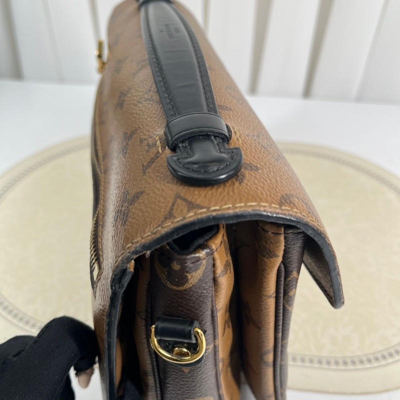 LV路易威登  Pochette Metis拼色郵差包 經典焦糖色老花拼色郵差 皮質手感好 內裡乾淨 手提單肩斜挎都可以 日常通勤百搭 容量實用-19