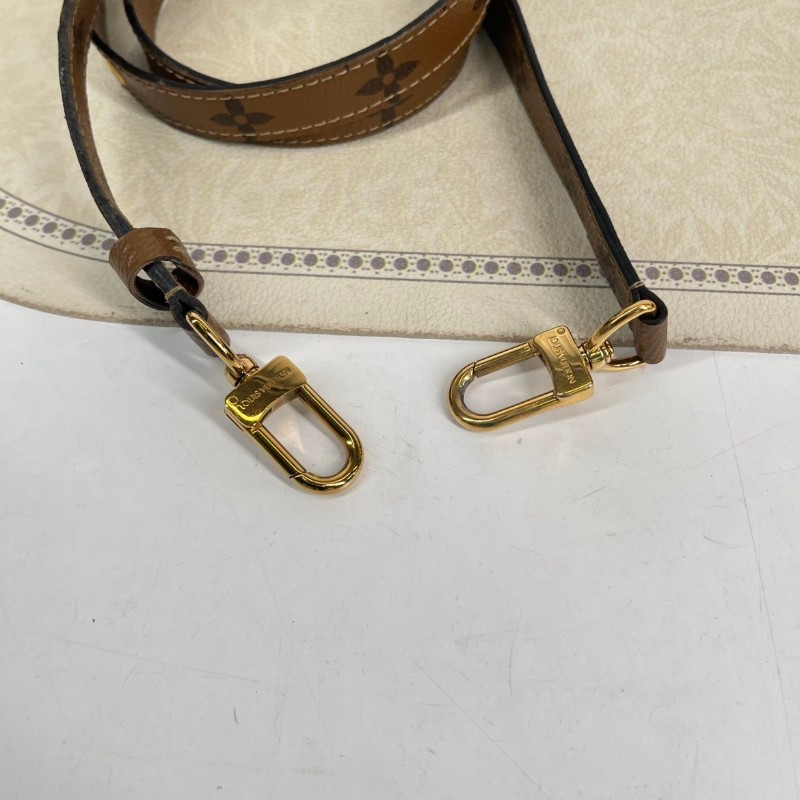 LV路易威登  Pochette Metis拼色郵差包 經典焦糖色老花拼色郵差 皮質手感好 內裡乾淨 手提單肩斜挎都可以 日常通勤百搭 容量實用-21