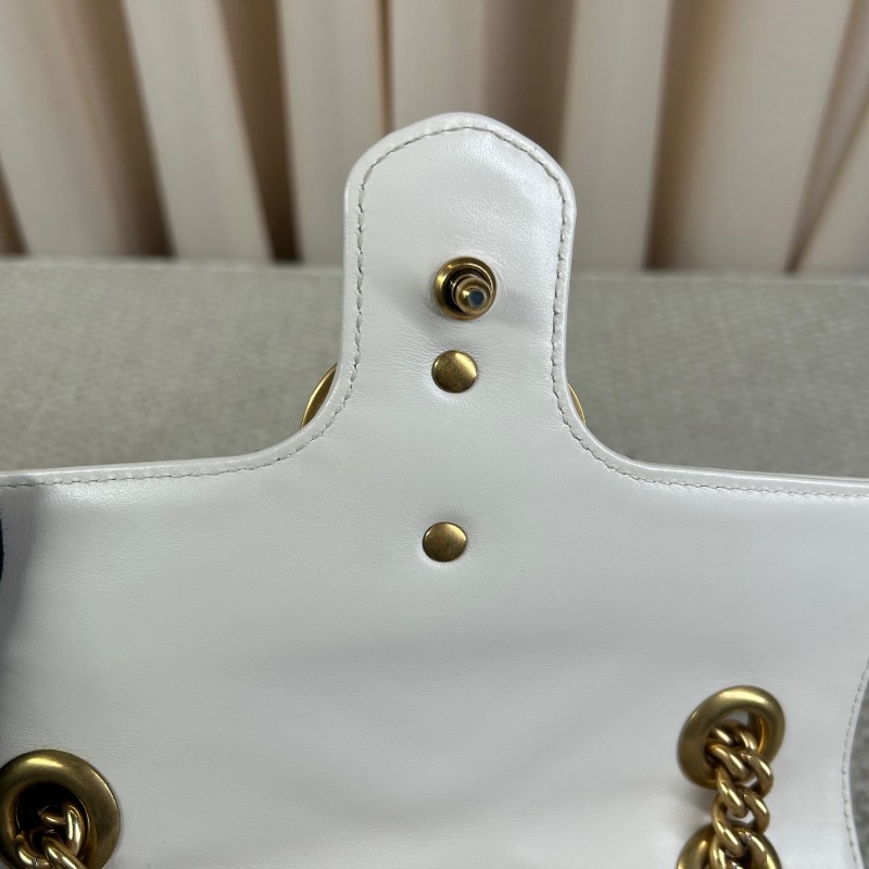 Gucci古馳馬蒙22 Marmont白色鏈條包 經典波浪紋拼圓弧紋設計 金色雙G logo 牛皮材質，鏈條肩帶 單肩斜挎都可以-27