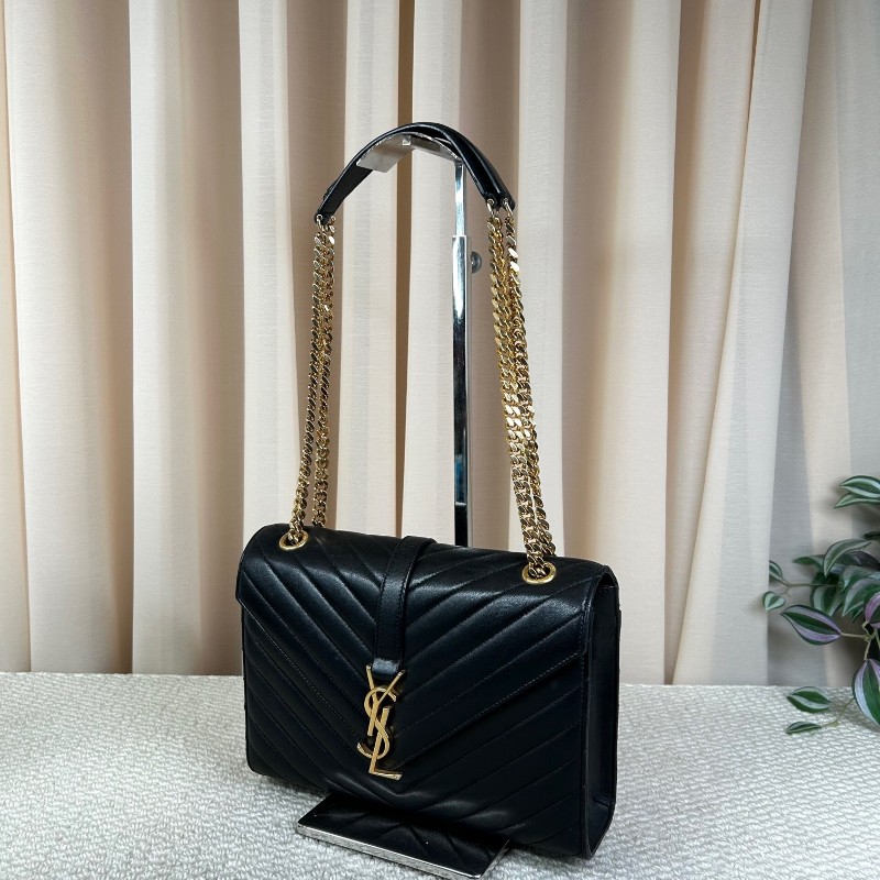 YSL聖羅蘭黑金V紋信封包郵差包 鏈條肩帶可單肩可斜挎 容量實用 適合日常使用-2