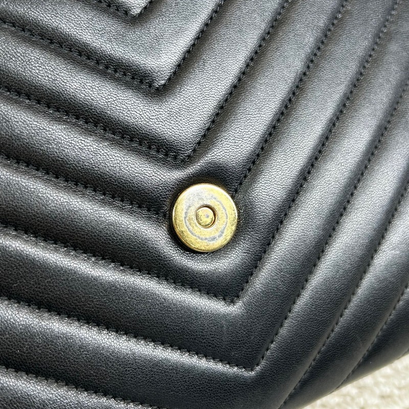 YSL聖羅蘭黑金V紋信封包郵差包 鏈條肩帶可單肩可斜挎 容量實用 適合日常使用-24