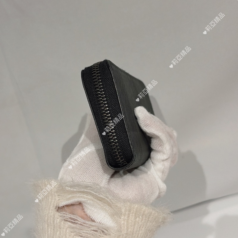 莉亞精品♡ Burberry 黑卡包 二手美品-3