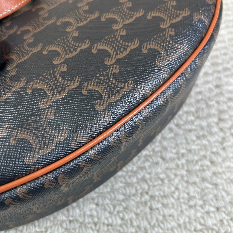 sh smd ZZZ 賽琳Celine老花凱旋門豌豆腋下包 經典老花圖案復古又百搭 流暢包型簡約大氣 腋下背精緻隨性 容量能裝下日常小物-13