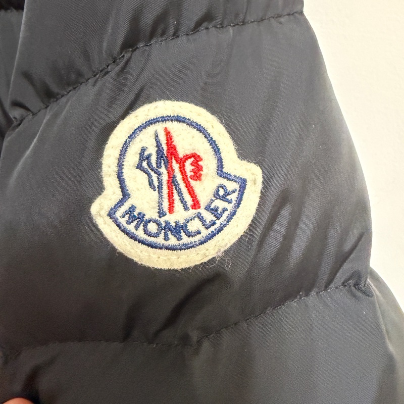 Moncler Amiot 黑色羽絨外套 絎縫尼龍塔夫綢羽絨外套-4