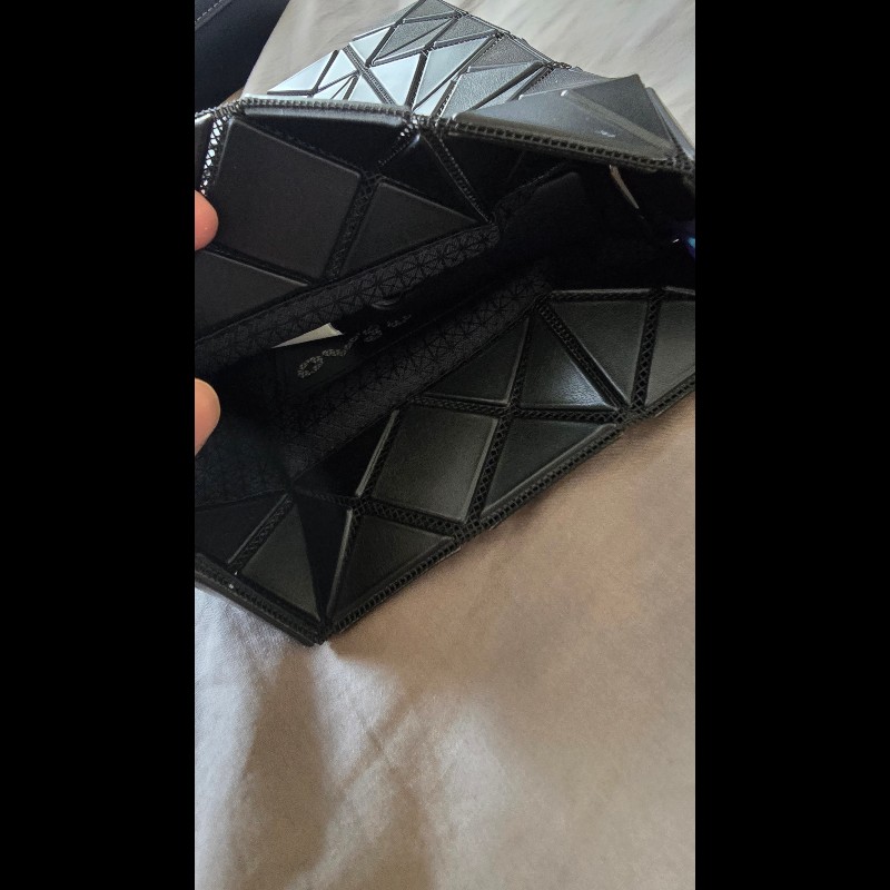 BAO BAO ISSEY MIYAKE

PRISM MATTE-10