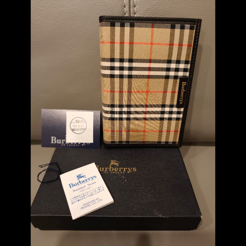 日本帶回藍標burberry筆記本全套-0
