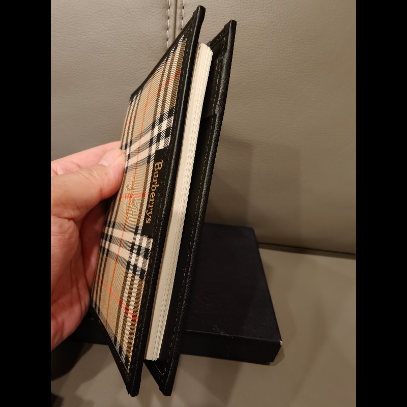 日本帶回藍標burberry筆記本全套-3