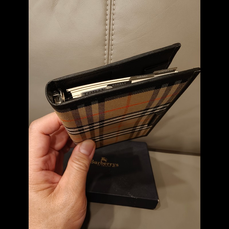日本帶回藍標burberry筆記本全套-9