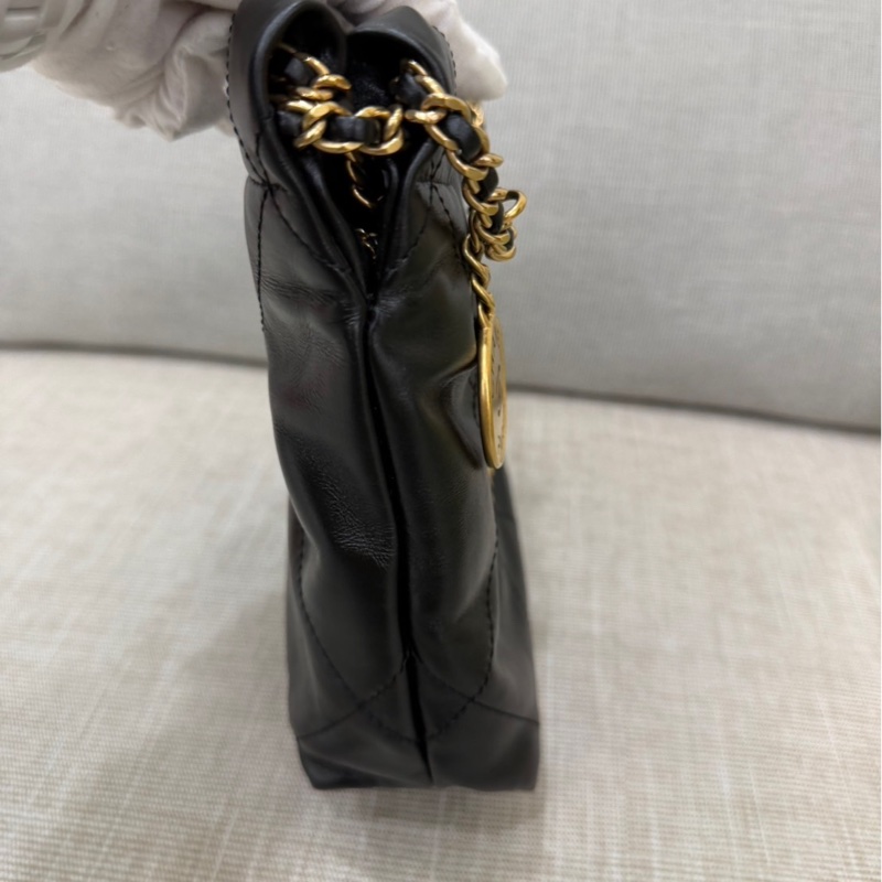 香奈兒 Chanel 22bag mini 黑金-8