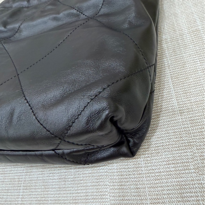 香奈兒 Chanel 22bag mini 黑金-12