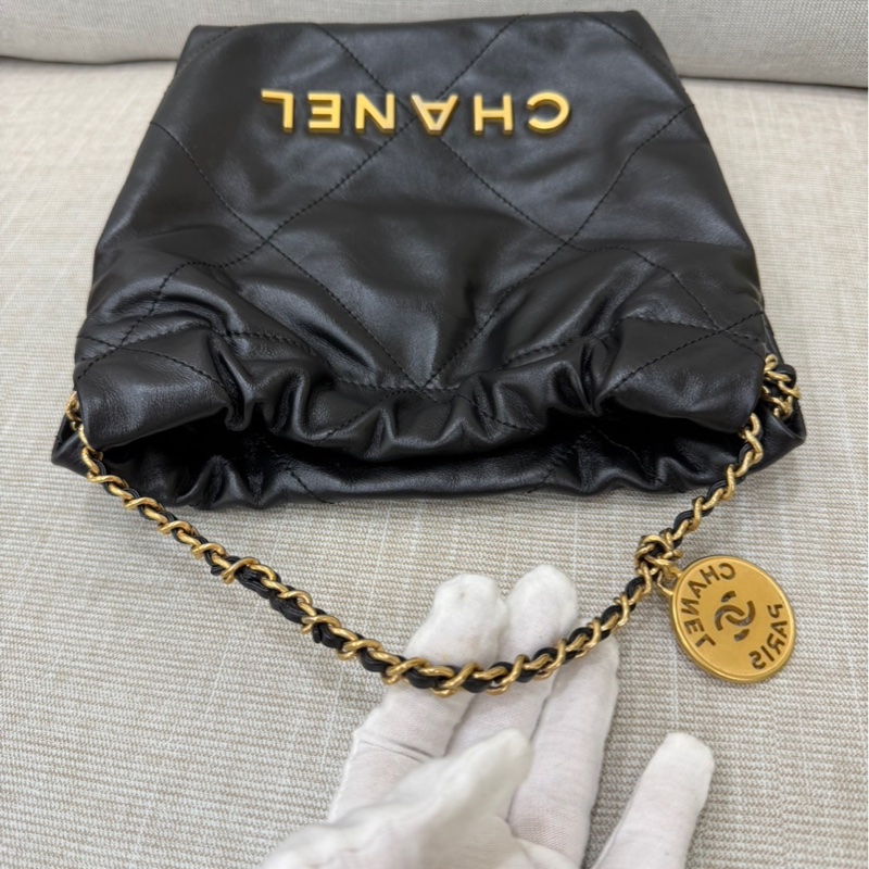 香奈兒 Chanel 22bag mini 黑金-18