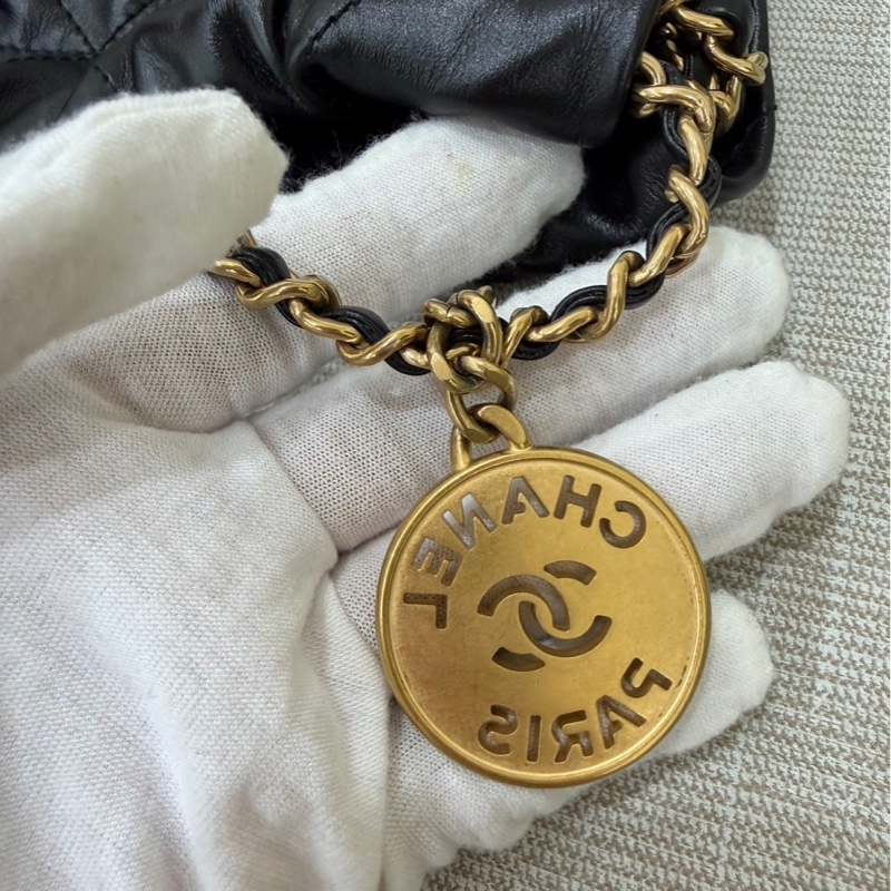 香奈兒 Chanel 22bag mini 黑金-20