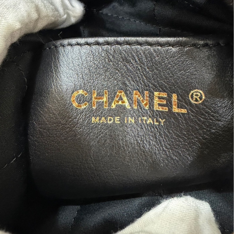 香奈兒 Chanel 22bag mini 黑金-26
