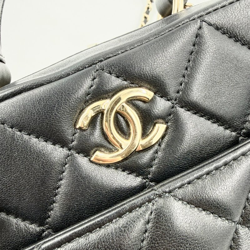 CHANEL - 黑色羊皮Trendycc雙拉鍊保齡球包╻ 小號-28