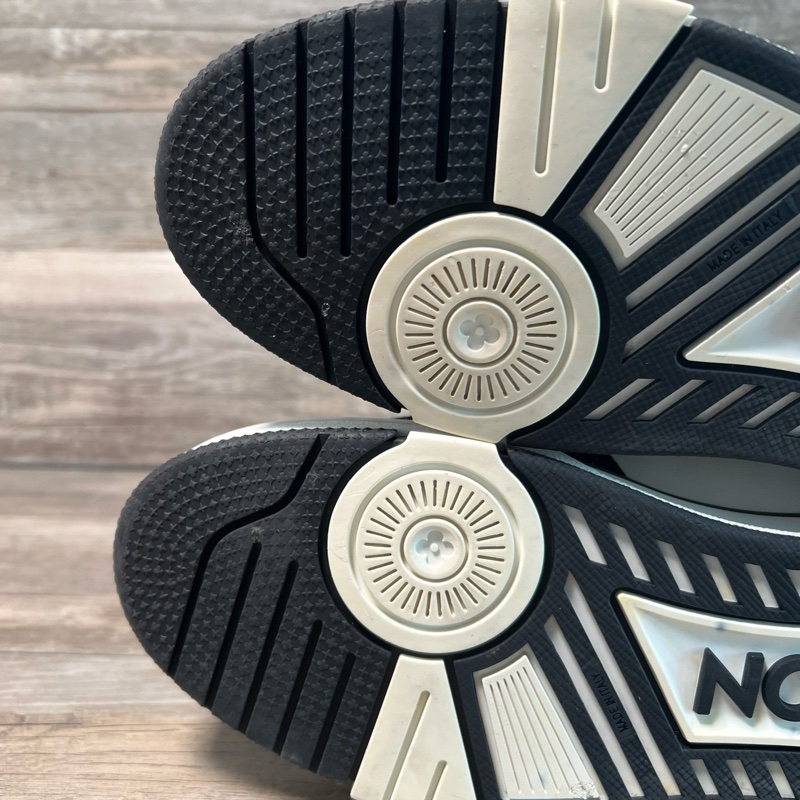 LOUIS VUITTON LV Trainer 黑白牛仔 魔術貼 熊貓 42碼-6