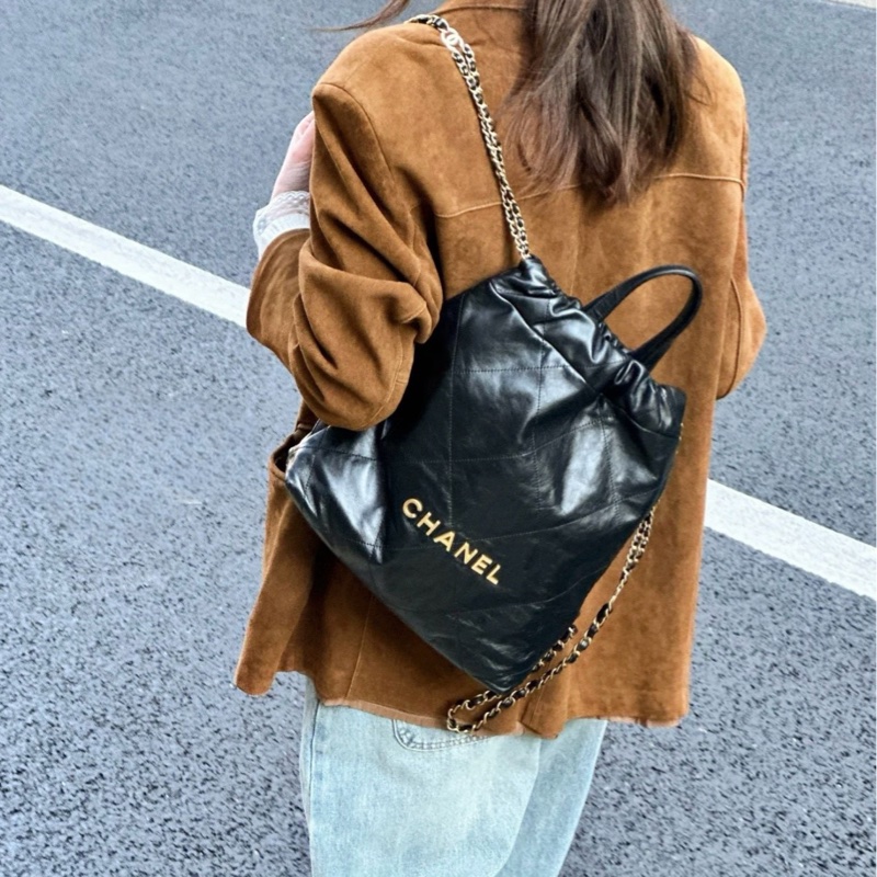 ✨Chanel 22bag黑金後背包 99新 小號晶片款🖤-0