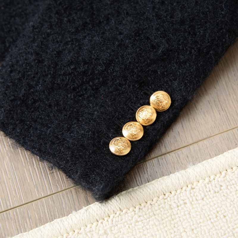 ❤️ CELINE 經典黑金外套 超精致紐扣-3