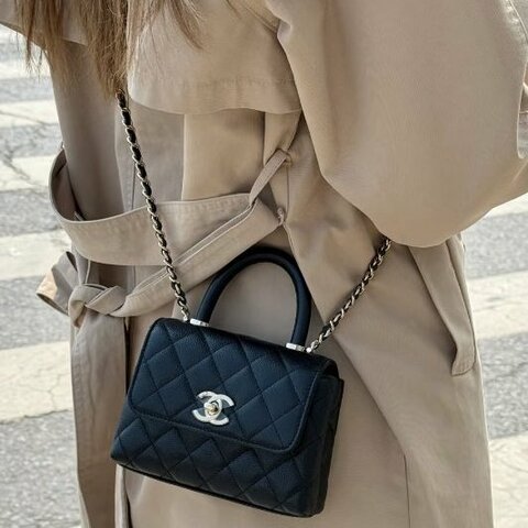 CHANEL -黑色淡金釦荔枝皮╻Mini Coco Handle