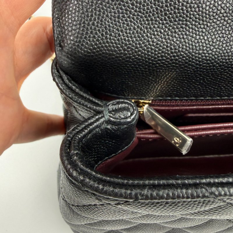 CHANEL -黑色淡金釦荔枝皮╻Mini Coco Handle-16