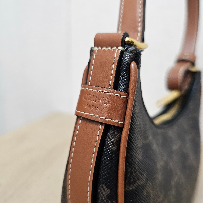 [新年回饋出清🧧] Celine凱旋門AvaTriomphe Mini半月手提包-3