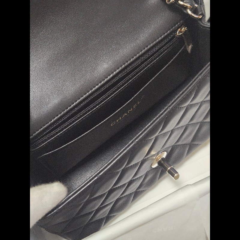 Chanel 香奈兒 🈶購證 CF 20 大mini  黑金羊皮-26