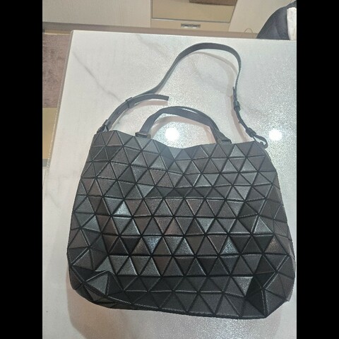 ISSEY MIYAKE 三宅一生 BAOBAO ROCK幾何真皮幾何方格兩用托包