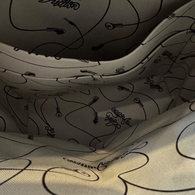 LV新款 漸變彩虹音符灰三彩後背包牛皮 灰白老花芯片款28*36*16 全新閒置配件塵袋-2