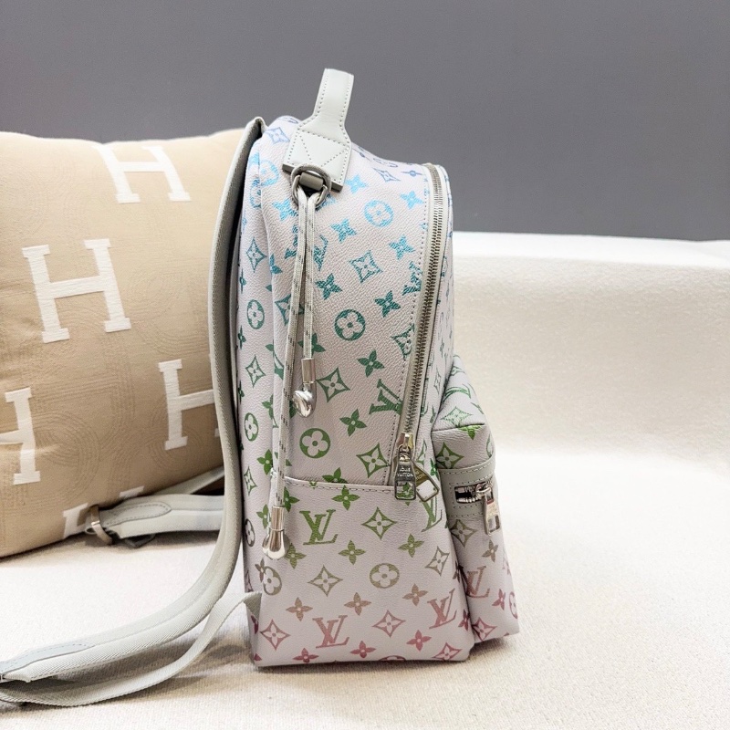 LV新款 漸變彩虹音符灰三彩後背包牛皮 灰白老花芯片款28*36*16 全新閒置配件塵袋-3