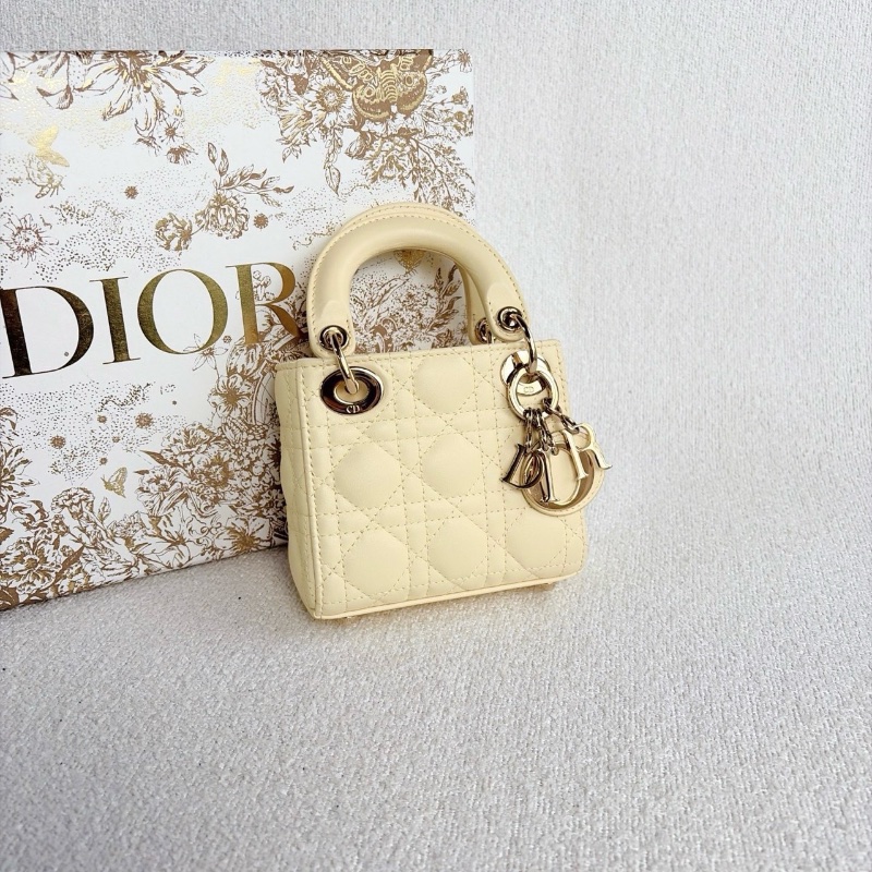 Dior 超mini三格黛妃包 小雞黃 金扣 羊皮12*10*4 98新配件盒子塵袋-6