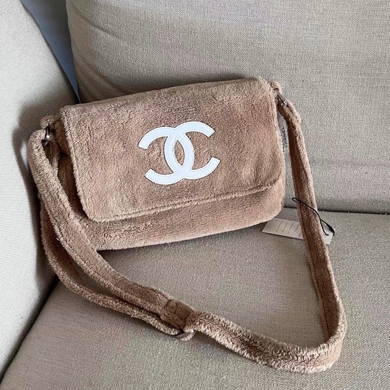 「JL精品代購」98新 香奈兒Chanel奶茶色毛巾包-0