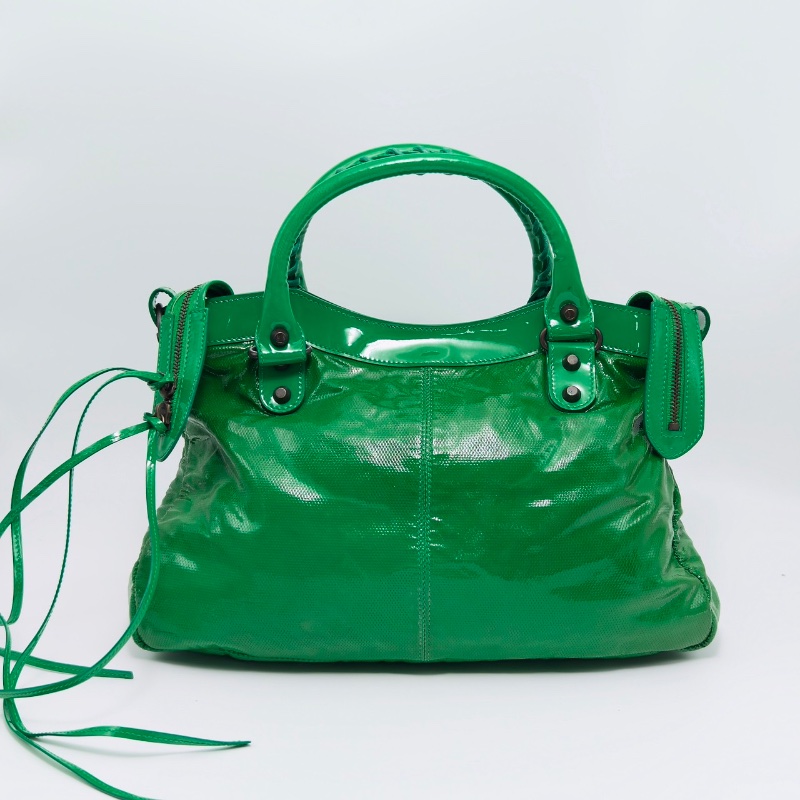 BALENCIAGA 綠色漆皮手提肩背斜背機車包32*21*8 98新配件塵袋-6