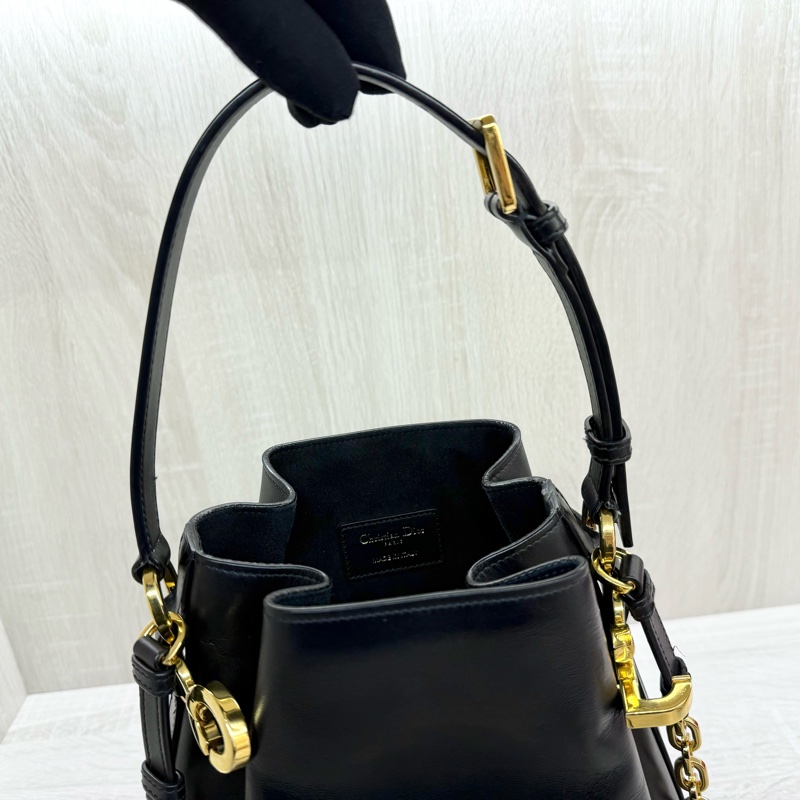 DIOR黑金牛皮cest Dior手提側背水桶包M2271UBHA-13