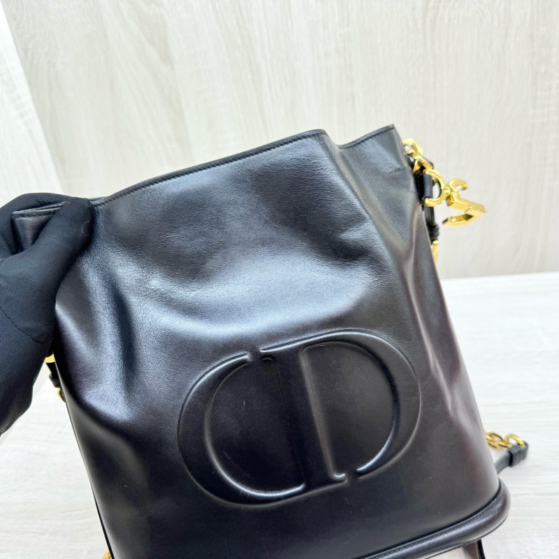 DIOR黑金牛皮cest Dior手提側背水桶包M2271UBHA-24