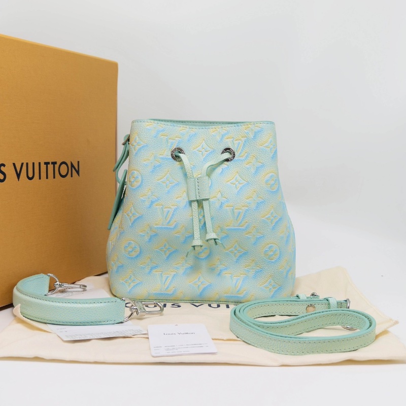 LV 情人節星辰系列 漸變薄荷綠nano 水桶芯片款 20*20.5*13 98新配件盒子塵袋吊牌購證-1