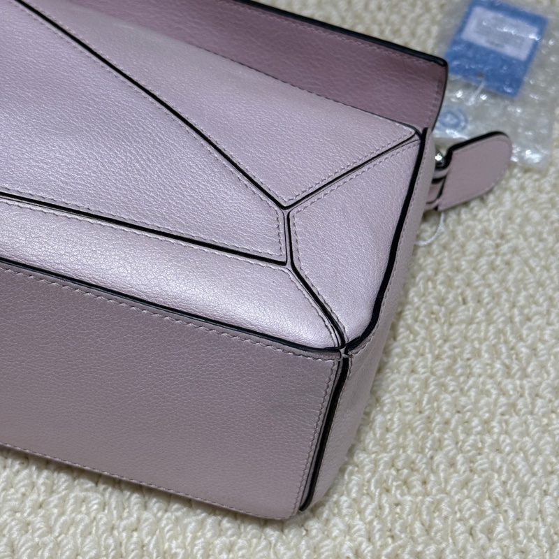 97新Loewe/羅意威 幾何粉色puzzle小號 這個顏色也太嗲太仙女了吧，趙露思等明星同款！-2