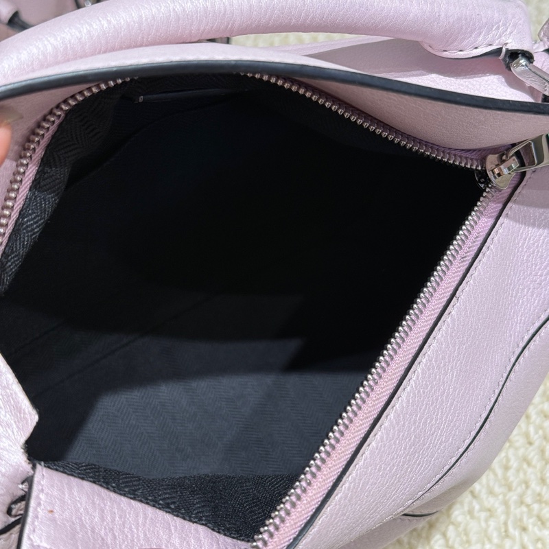 97新Loewe/羅意威 幾何粉色puzzle小號 這個顏色也太嗲太仙女了吧，趙露思等明星同款！-6