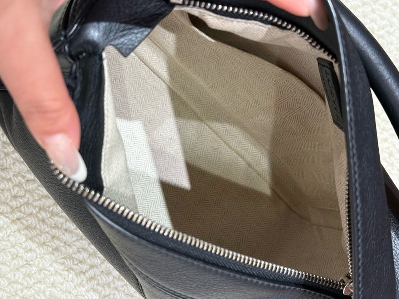 98新 Loewe/羅意威 puzzle 小號幾何包 容量超級大 男女都可用!尺寸:24*16-4