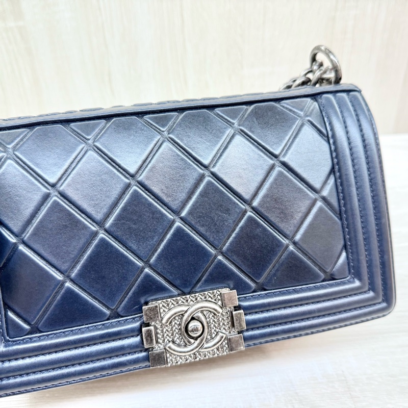 CHANEL藍色牛皮霧銀釦SALZBURG季節限定款BOY25/A67086-11