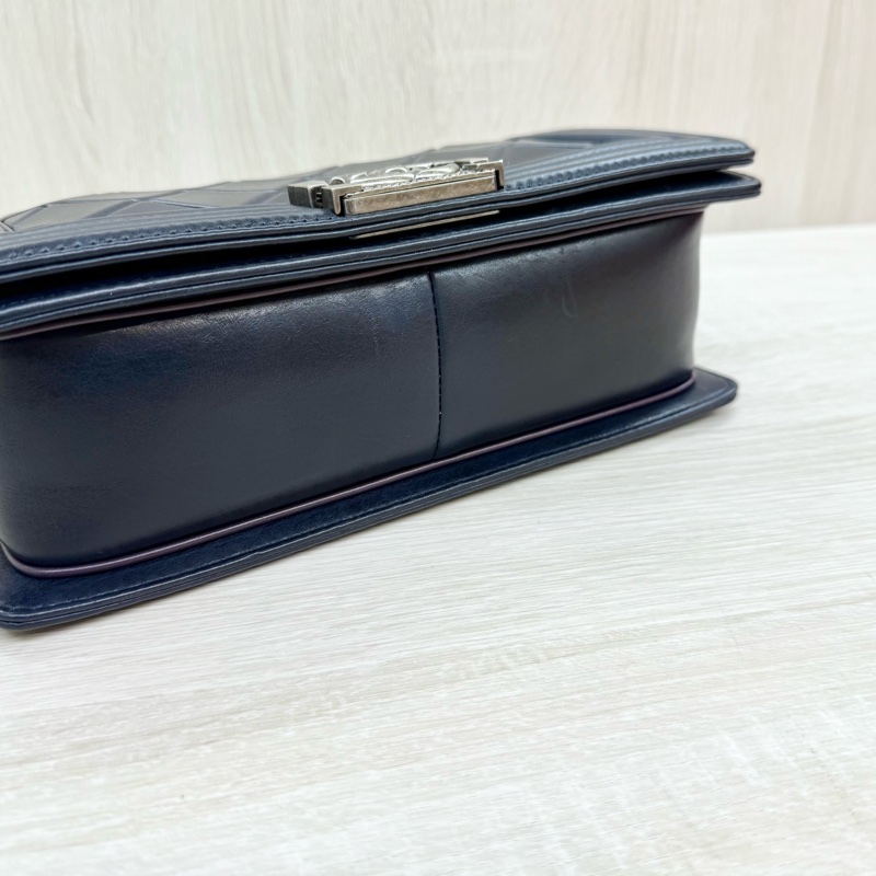 CHANEL藍色牛皮霧銀釦SALZBURG季節限定款BOY25/A67086-15