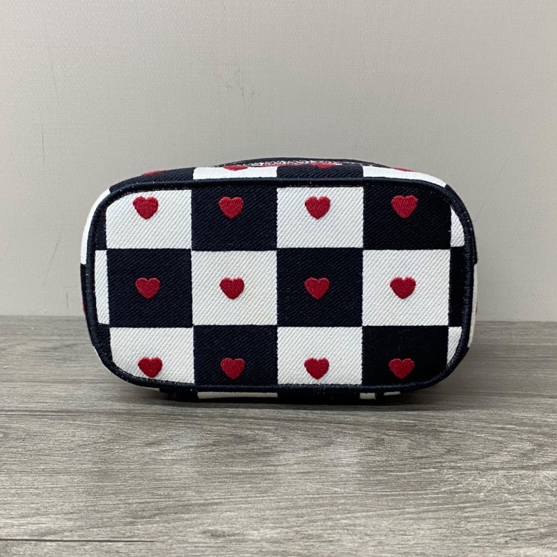 DIOR情人節限定拼色愛心化妝盒子包18*13*10 98新配件塵袋-4