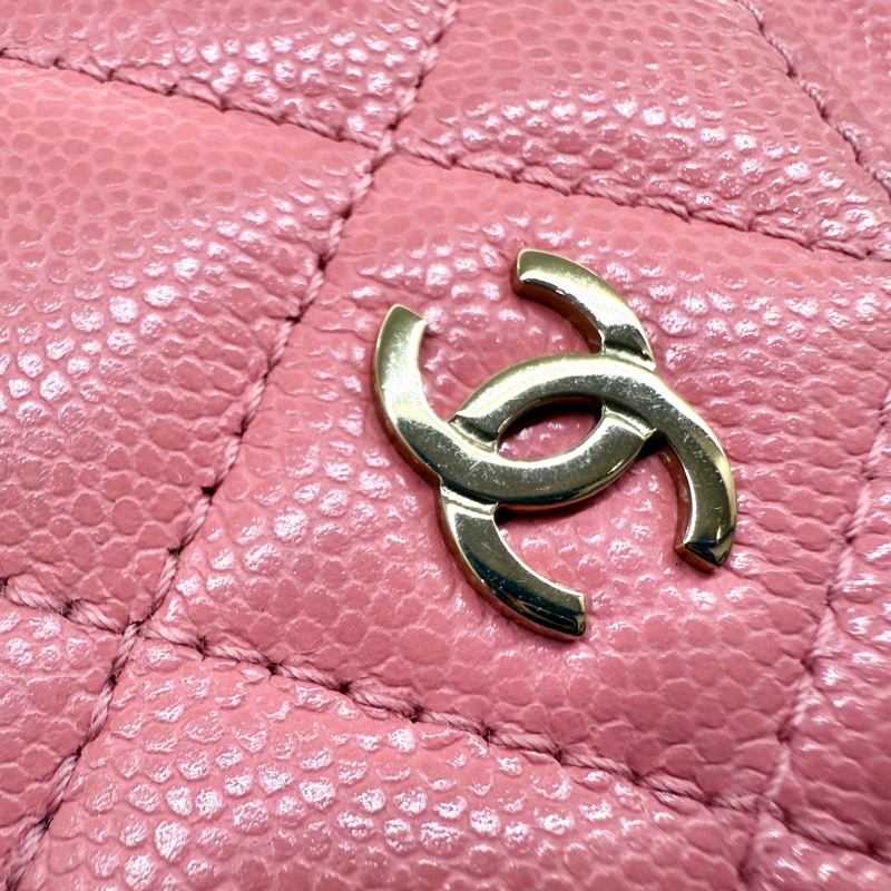 CHANEL粉色荔枝牛皮金釦卡片夾AP0213-13